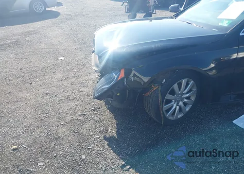 2010 Audi A4 2.0T Premium z USA, uszkodzony, nr VIN WAUFFAFL5AN049132